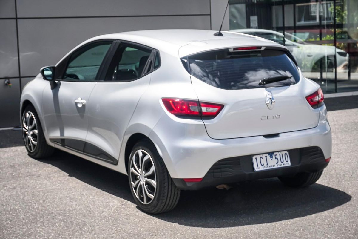 2014 Renault Clio Expression IV B98