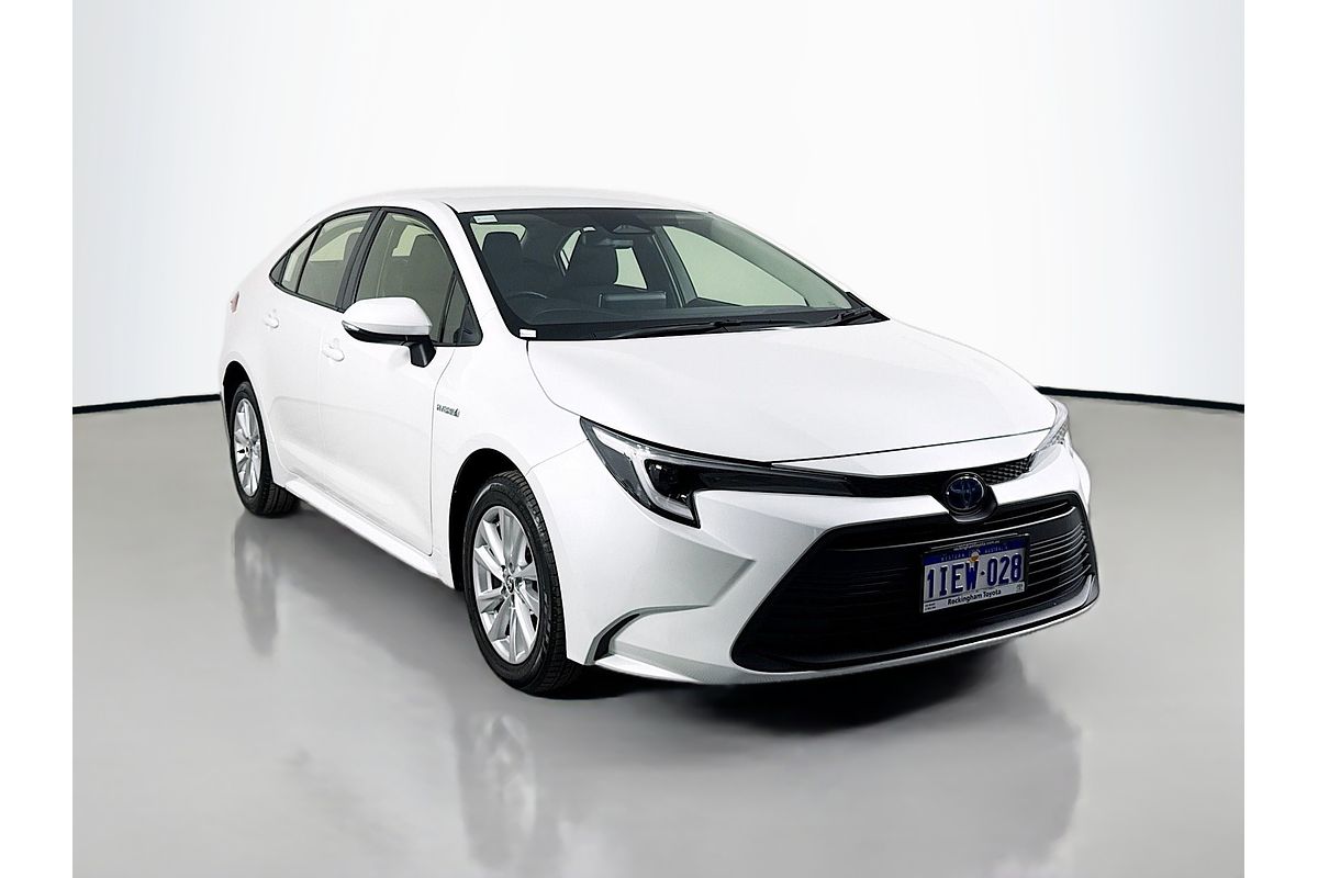 2024 Toyota Corolla Corolla Sedan 1.8L Hyb CVT Ascent Sport