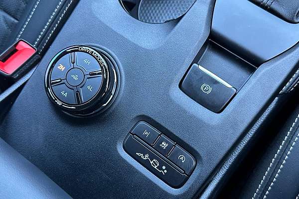 2025 Ford Everest Platinum 3.0L thumb-36