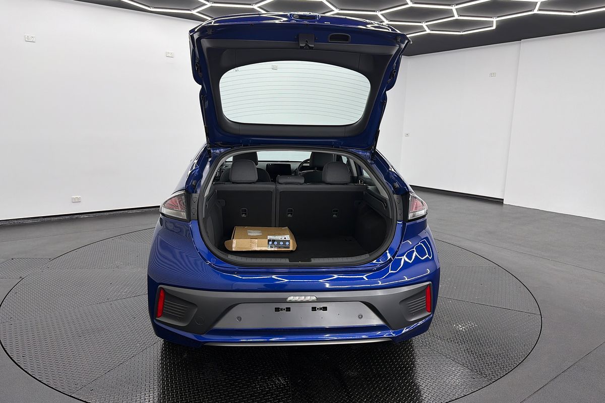 2022 Hyundai IONIQ Electric Elite AE.V4