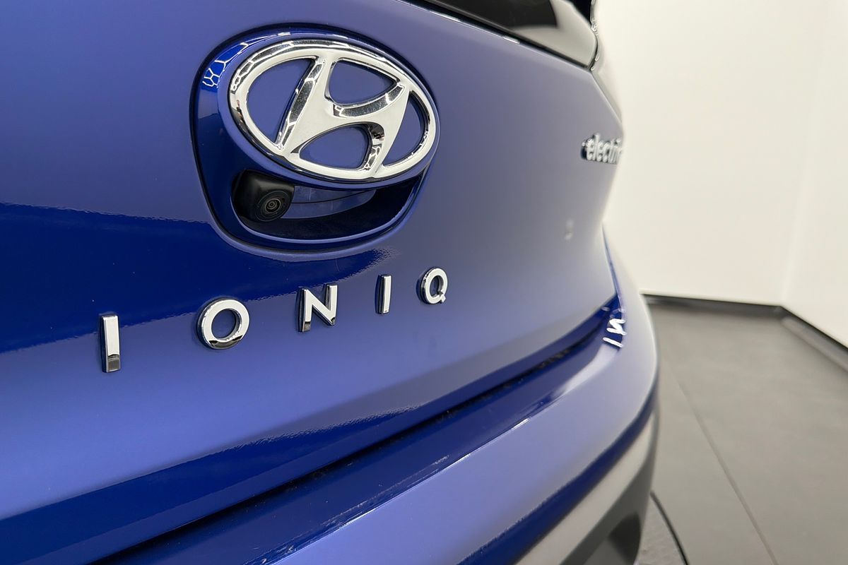 2022 Hyundai IONIQ Electric Elite AE.V4