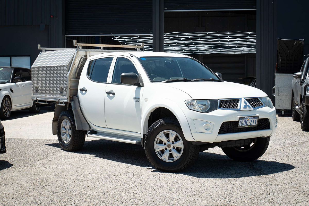 2011 Mitsubishi Triton GL-R MN 4X4