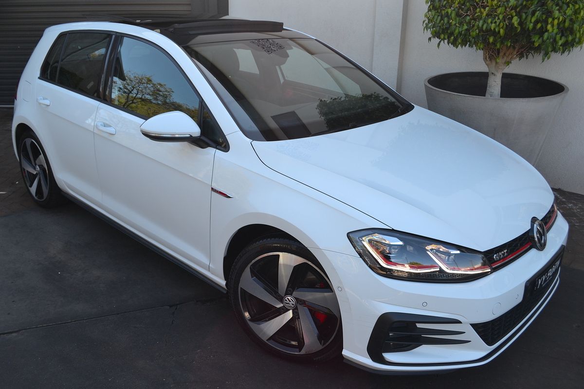 2017 Volkswagen Golf GTI 7.5