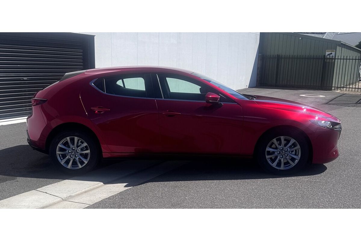 MAZDA3 S 6AUTO HATCH G20 PURE MAZDA3 S 6AUTO HATCH G20 PURE