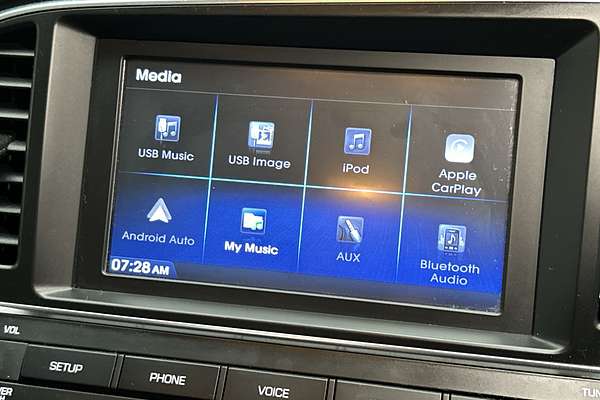 2017 Hyundai Elantra Active AD thumb-14