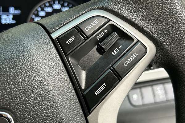 2017 Hyundai Elantra Active AD thumb-16