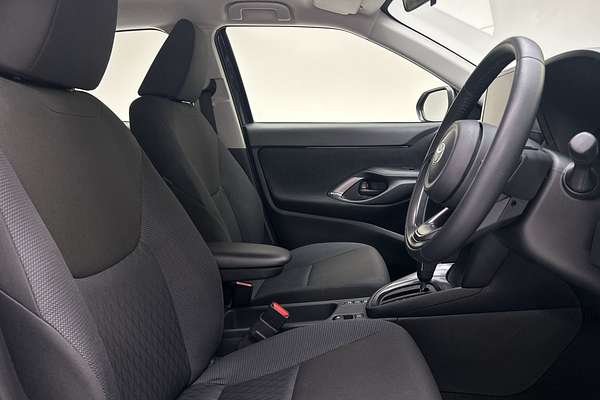 2024 Toyota Yaris Cross GX MXPJ10R thumb-12