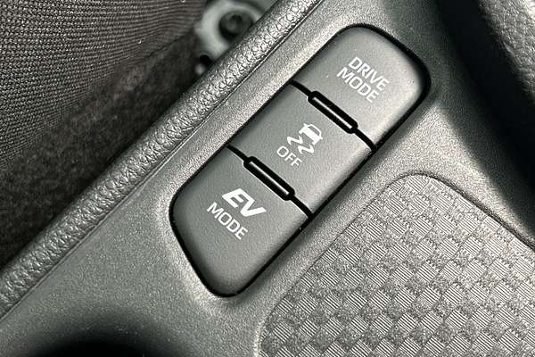 2024 Toyota Yaris Cross GX MXPJ10R thumb-15