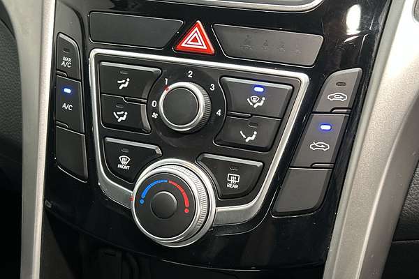 2014 Hyundai i30 Trophy GD2 thumb-15