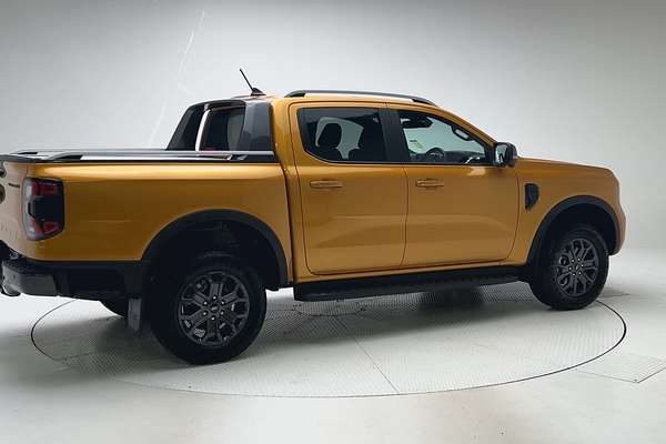 2025 Ford Ranger Wildtrak 4X4 3.0L thumb-2
