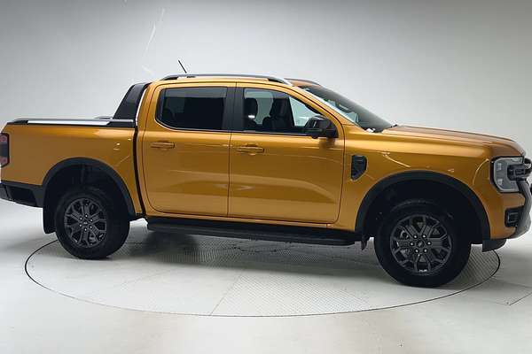 2025 Ford Ranger Wildtrak 4X4 3.0L thumb-3