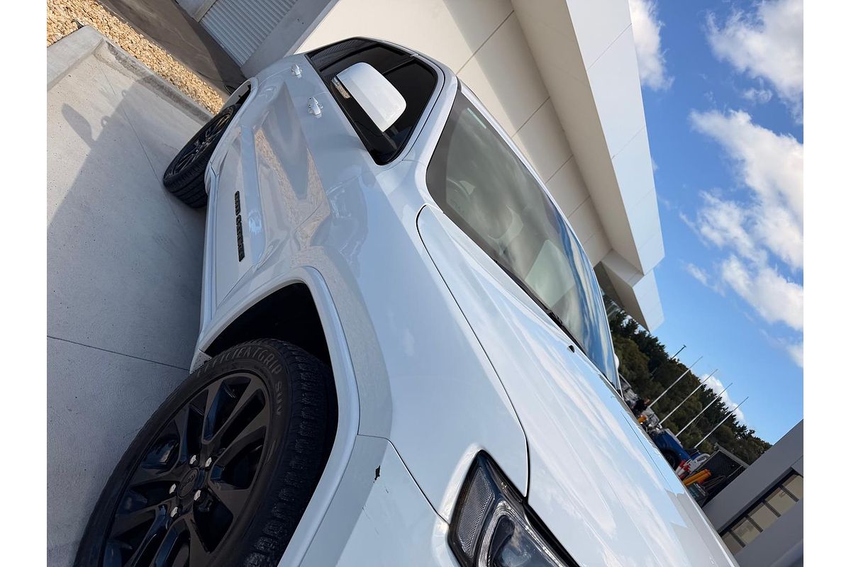 2019 Jeep Grand Cherokee Night Eagle WK