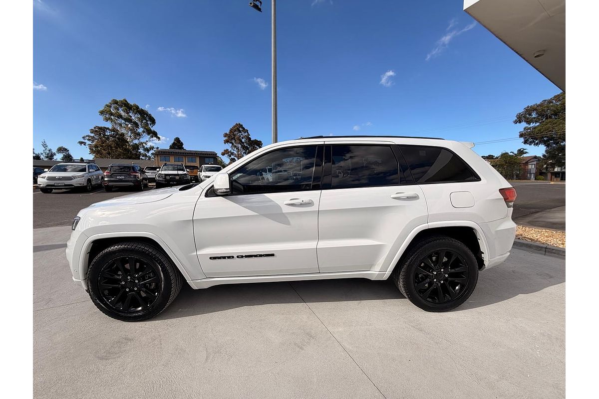2019 Jeep Grand Cherokee Night Eagle WK