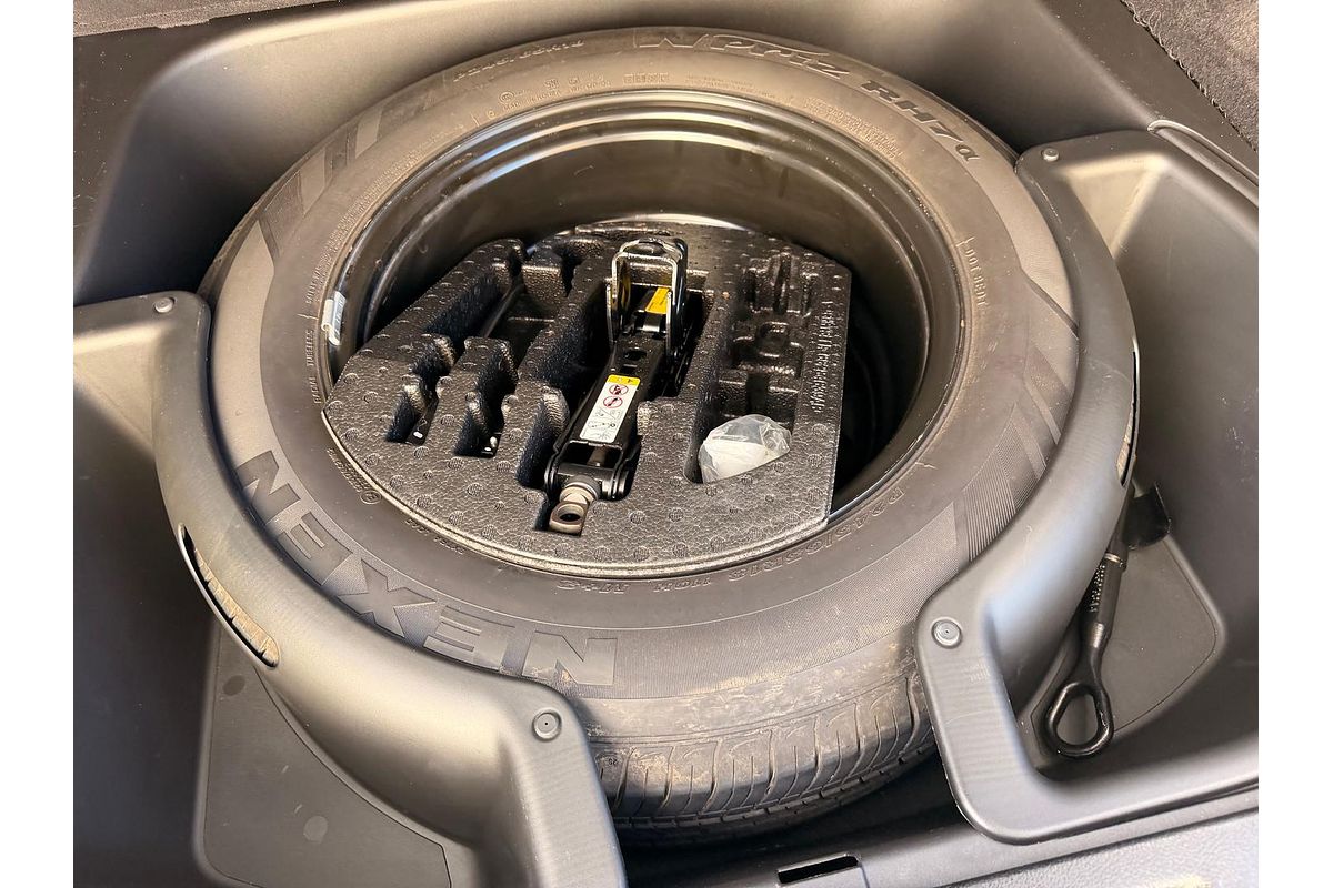 2019 Jeep Grand Cherokee Night Eagle WK