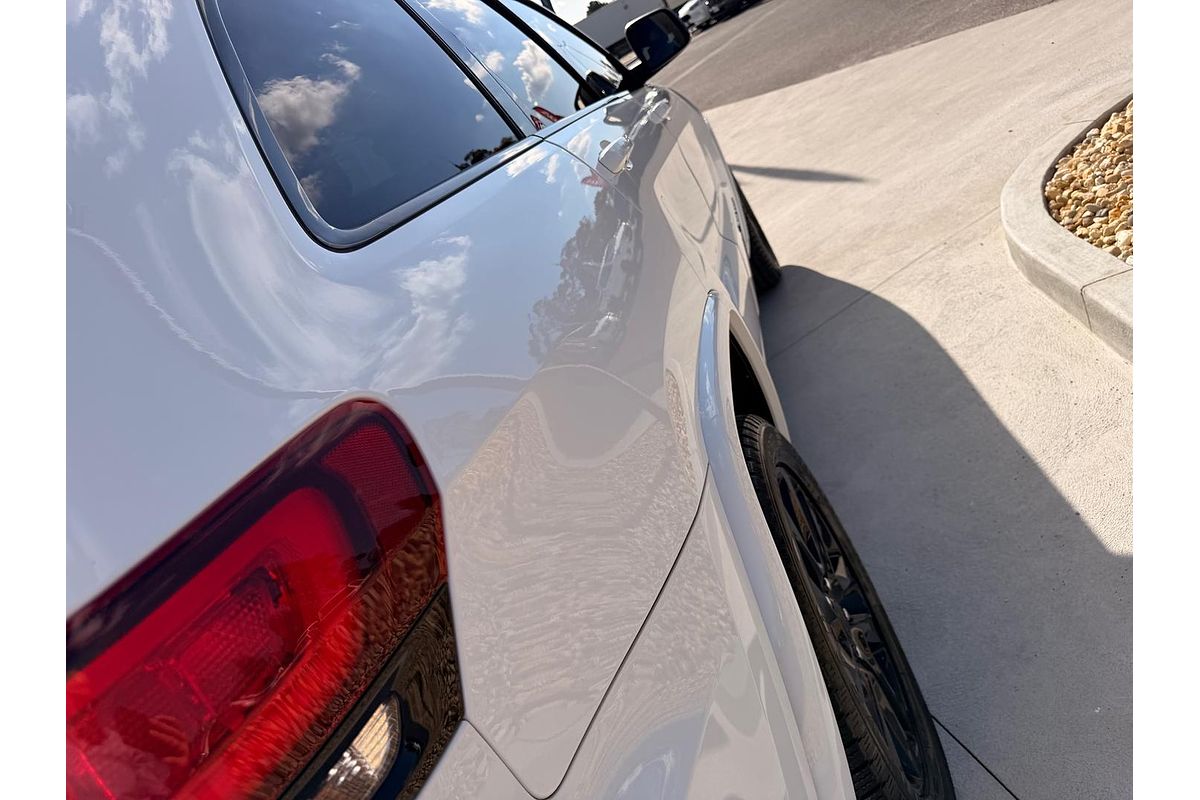 2019 Jeep Grand Cherokee Night Eagle WK