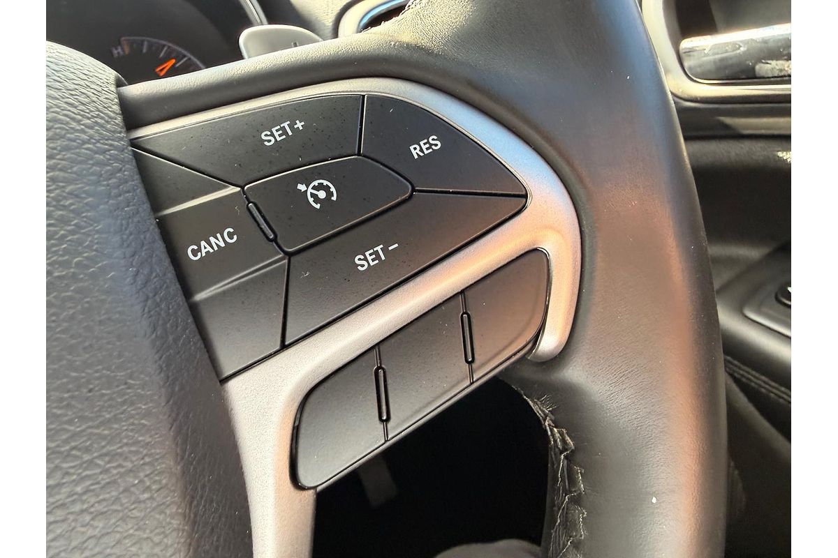 2019 Jeep Grand Cherokee Night Eagle WK