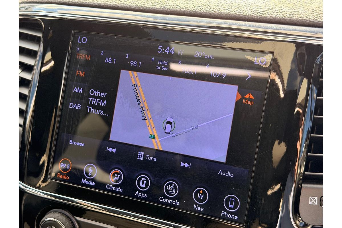 2019 Jeep Grand Cherokee Night Eagle WK