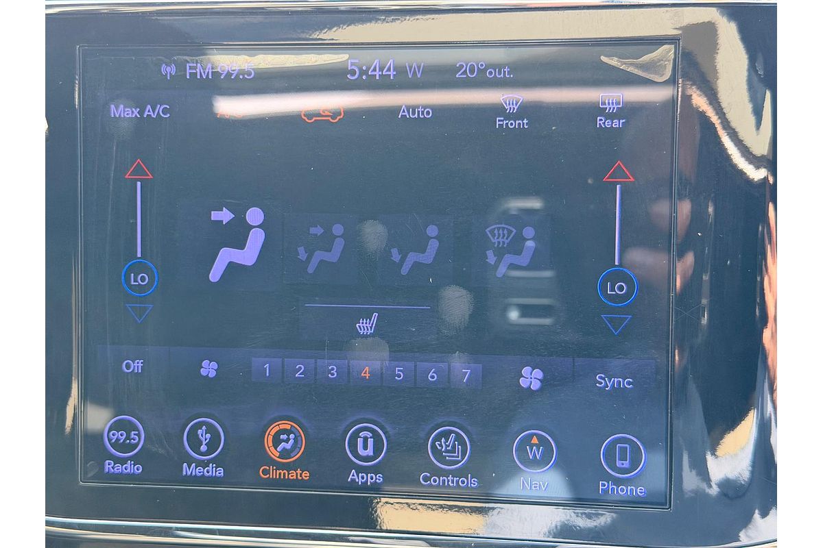 2019 Jeep Grand Cherokee Night Eagle WK