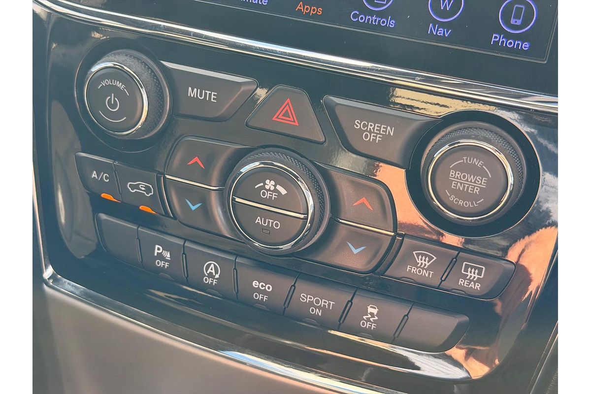 2019 Jeep Grand Cherokee Night Eagle WK