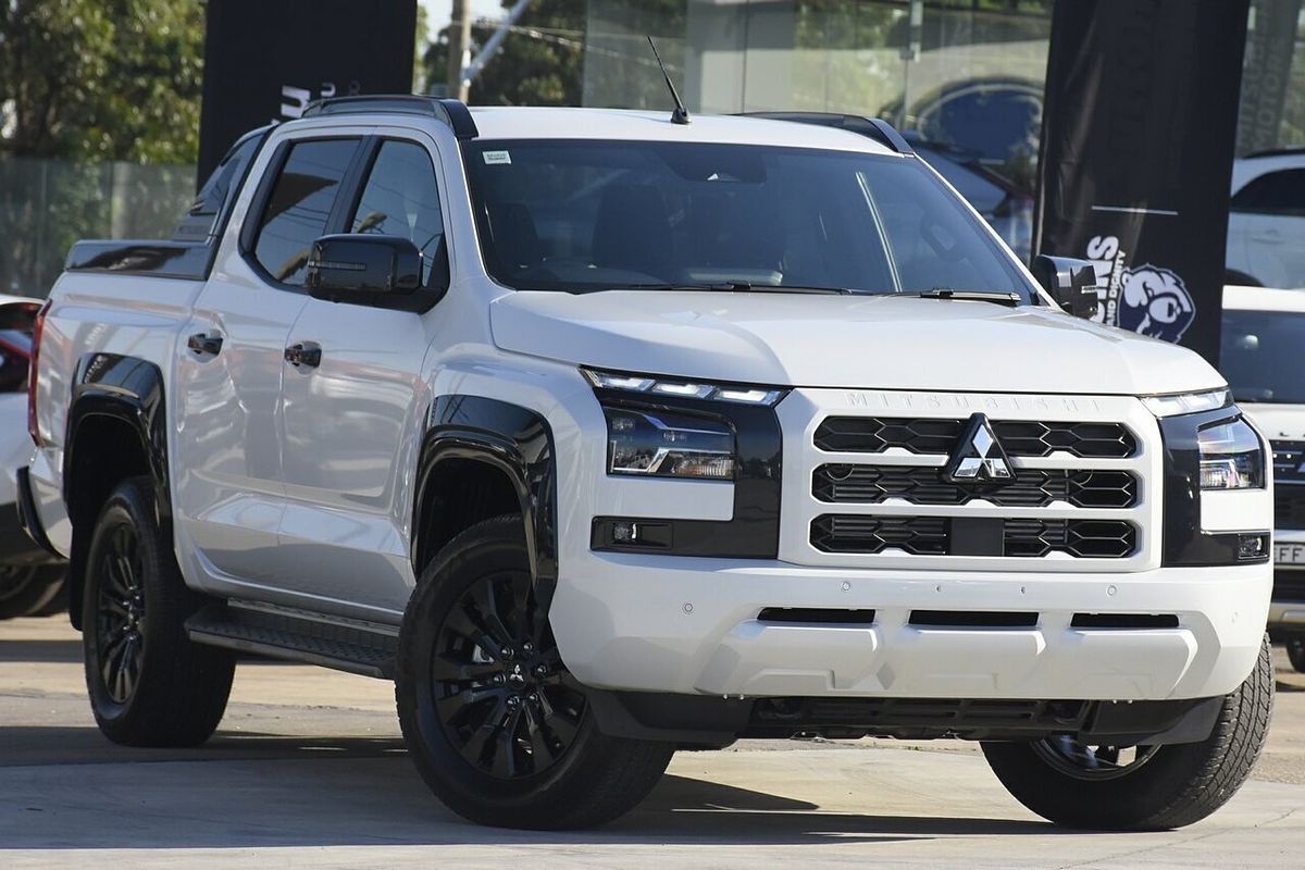 2025 Mitsubishi Triton GSR MV 4X4