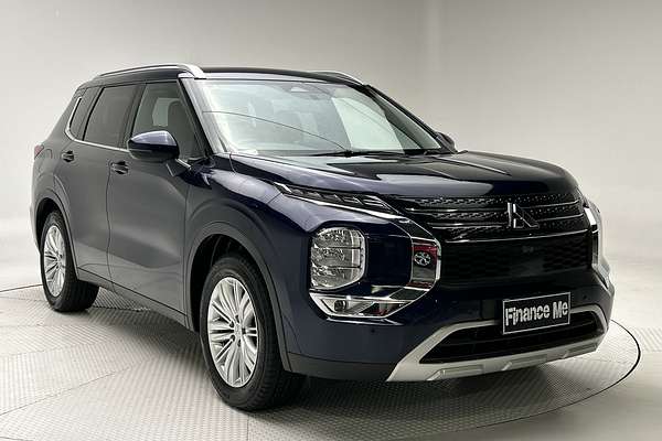 2023 Mitsubishi Outlander LS ZM