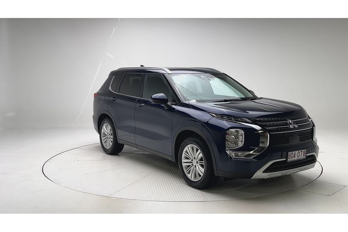 2023 Mitsubishi Outlander LS ZM