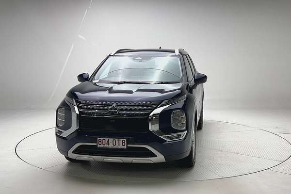 2023 Mitsubishi Outlander LS ZM thumb-2