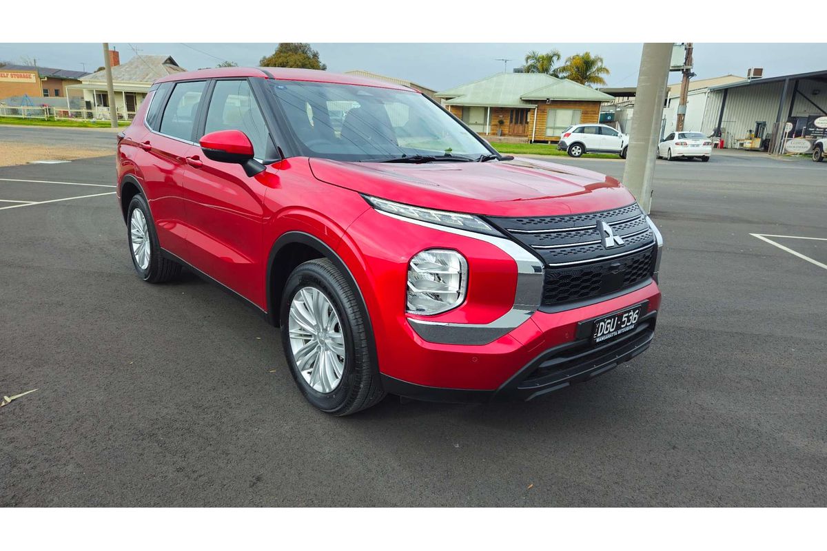 2025 Mitsubishi Outlander ES ZM