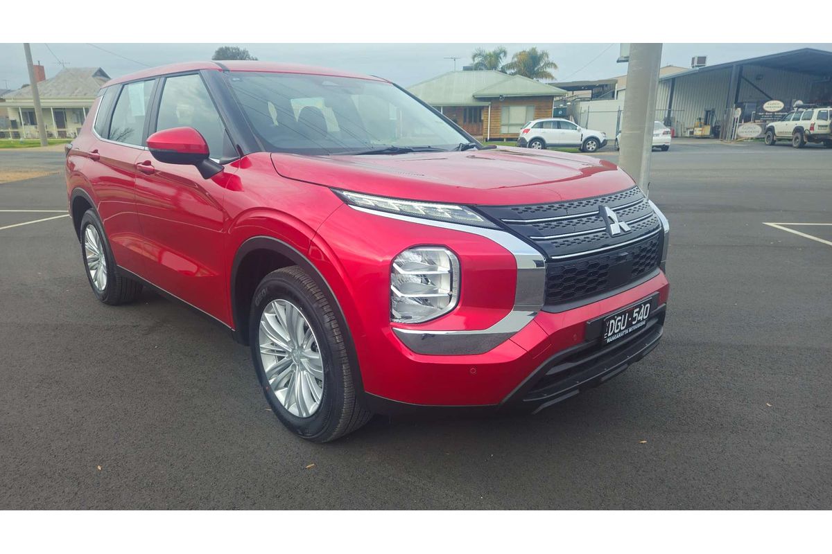 2025 Mitsubishi Outlander ES ZM