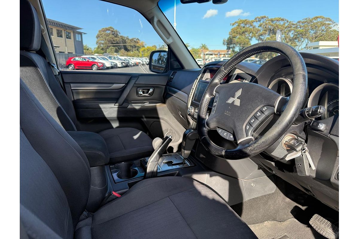 2019 Mitsubishi Pajero GLX NX