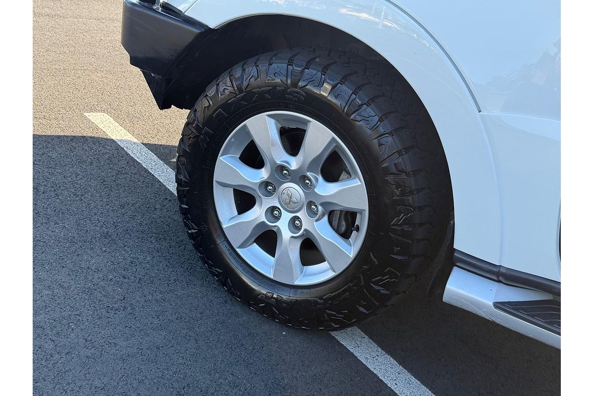 2019 Mitsubishi Pajero GLX NX