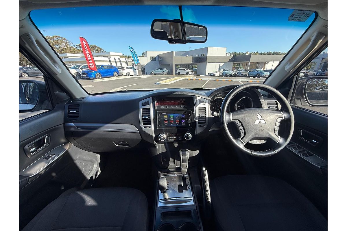 2019 Mitsubishi Pajero GLX NX