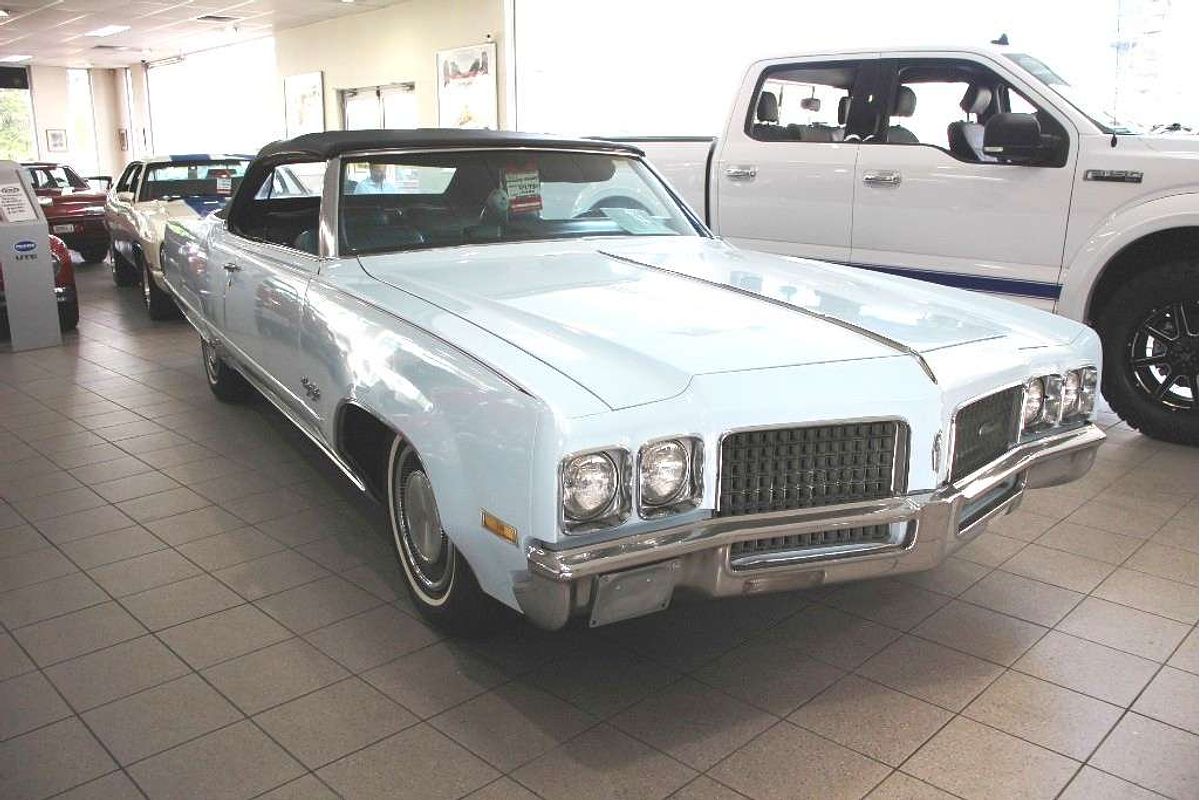 Oldsmobile Ninety-Eight Convertible