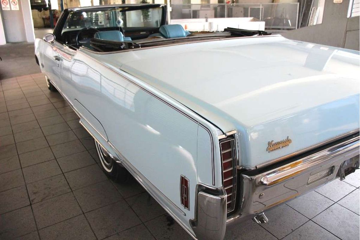 Oldsmobile Ninety-Eight Convertible