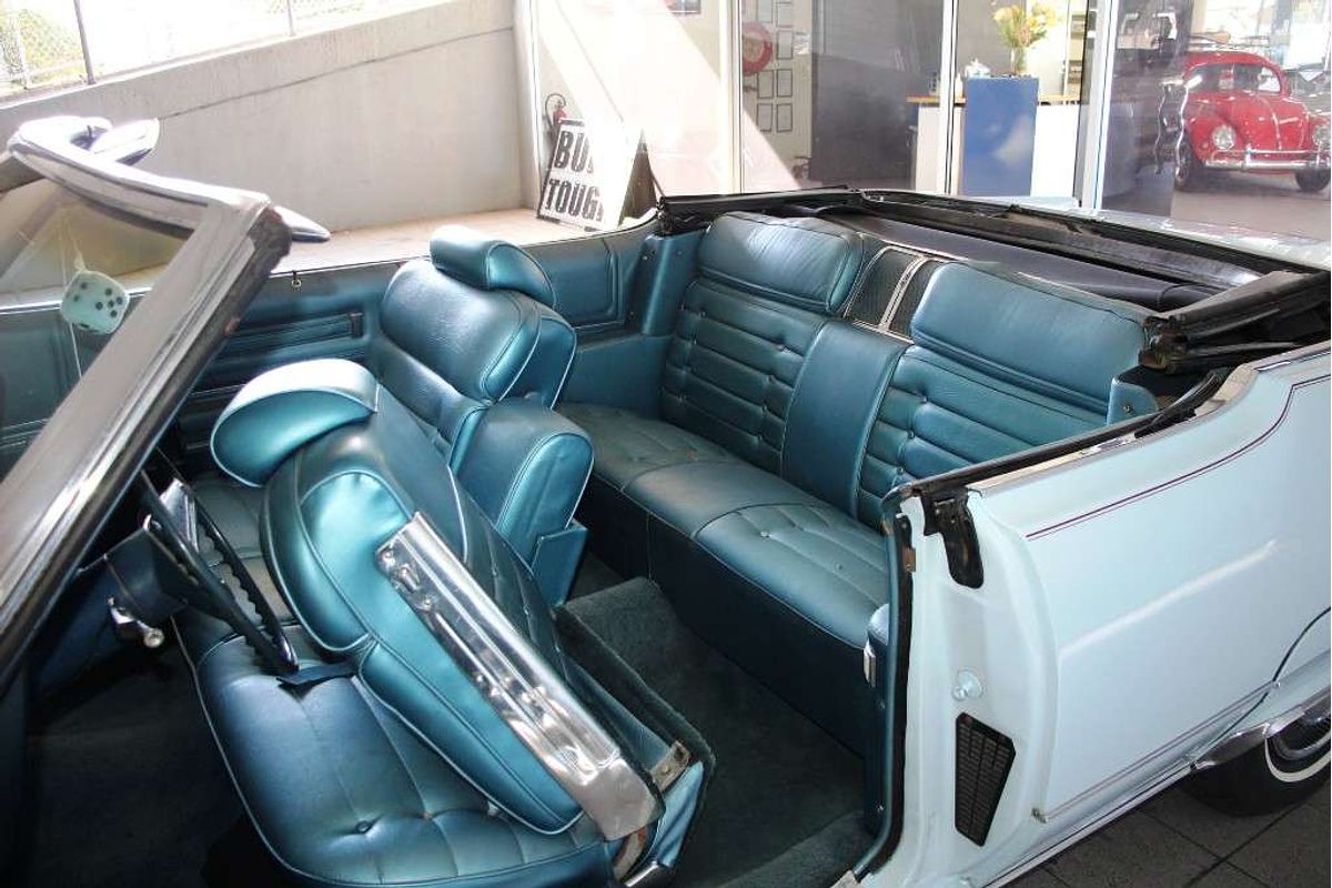 Oldsmobile Ninety-Eight Convertible