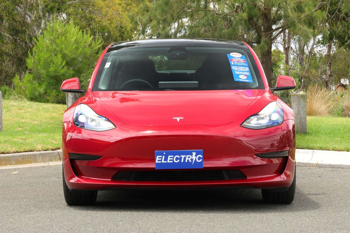 2022 Tesla Model 3 Rear-Wheel Drive