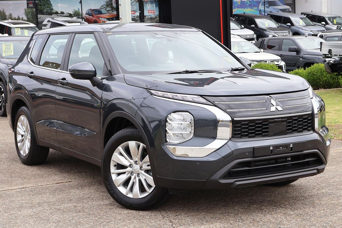 2025 Mitsubishi Outlander ES ZM