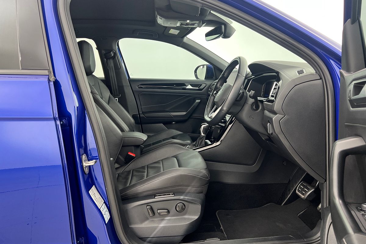2022 Volkswagen T-Roc 140TSI R-Line D11