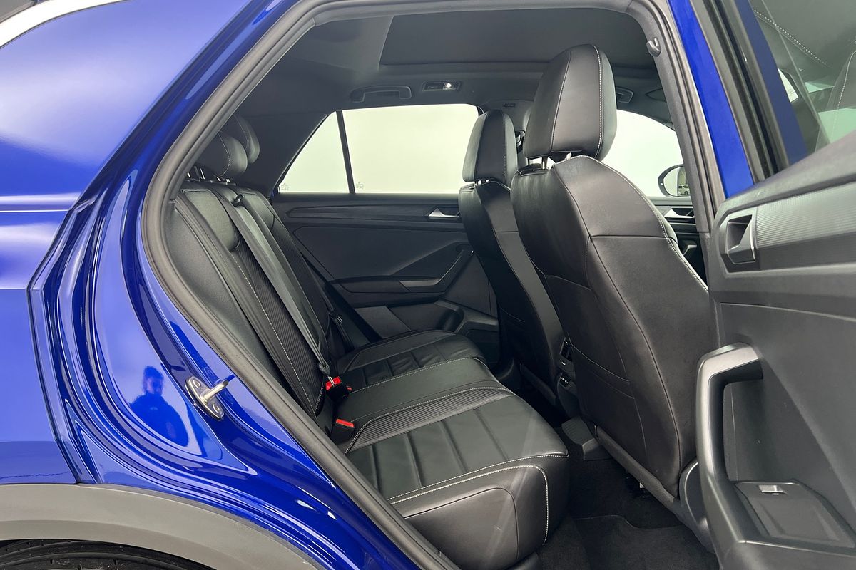 2022 Volkswagen T-Roc 140TSI R-Line D11
