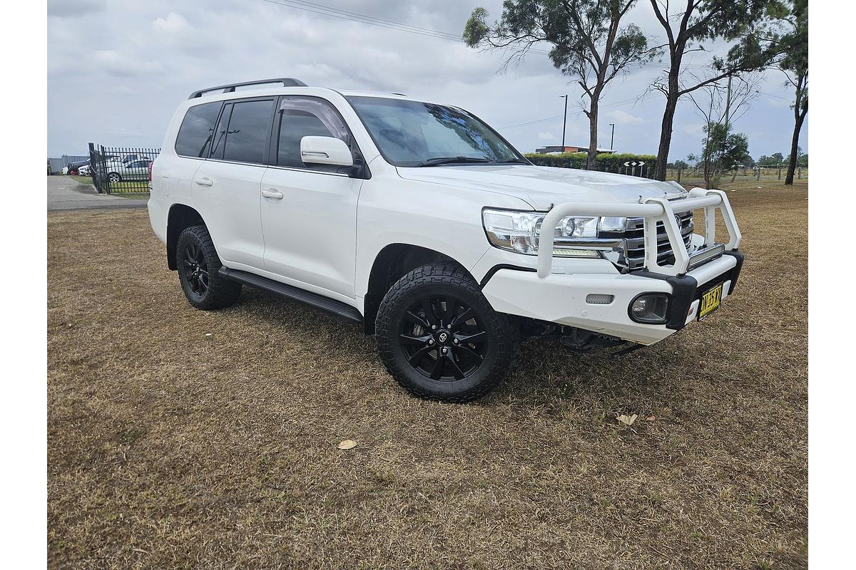 2017 Toyota Landcruiser VX VDJ200R
