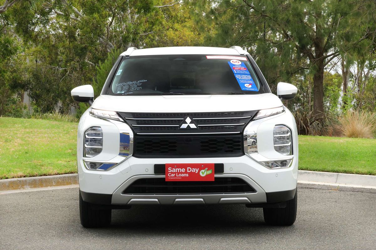 2023 Mitsubishi Outlander LS ZM