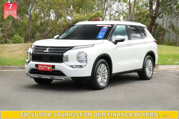 2023 Mitsubishi Outlander LS ZM