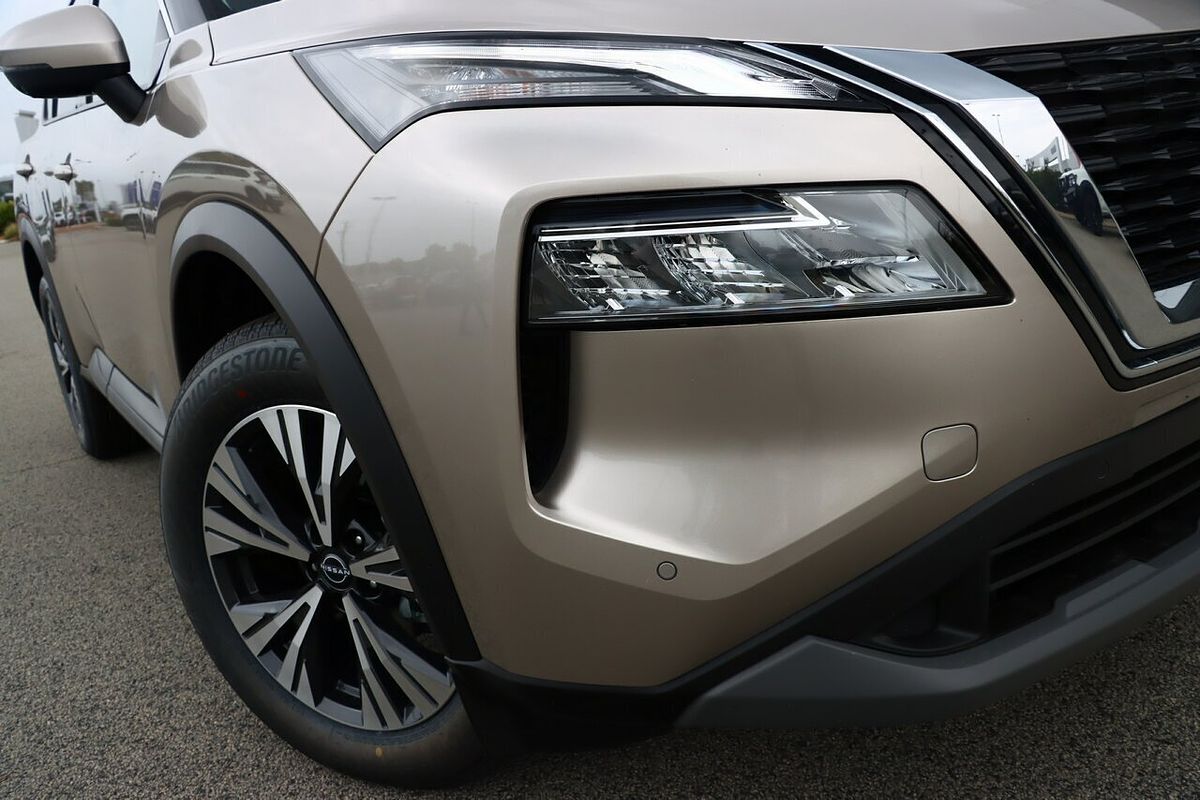 2025 Nissan X-TRAIL ST-L T33