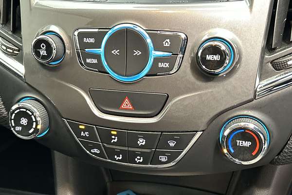 2017 Holden Astra LT BL thumb-16