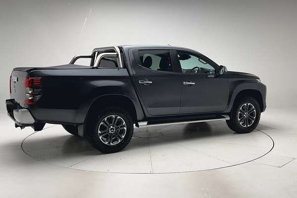 2019 Mitsubishi Triton GLS MR 4X4 thumb-2