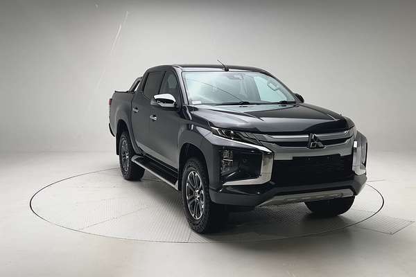 2019 Mitsubishi Triton GLS MR 4X4 thumb-4