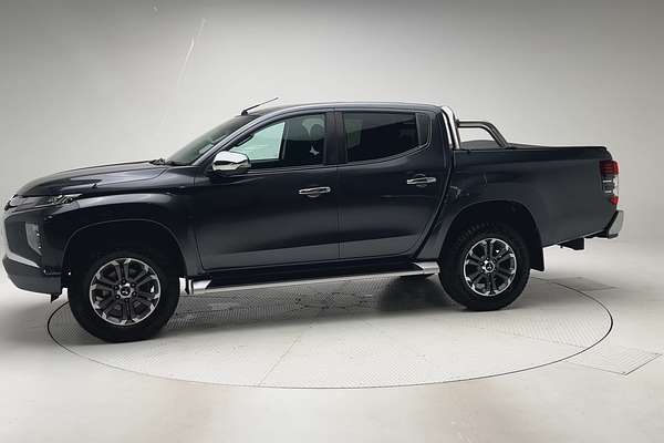 2019 Mitsubishi Triton GLS MR 4X4 thumb-6