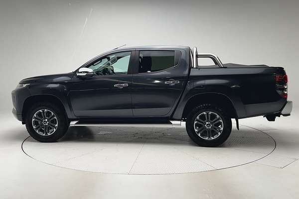 2019 Mitsubishi Triton GLS MR 4X4 thumb-7