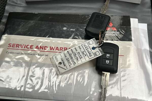 2019 Mitsubishi Triton GLS MR 4X4 thumb-22