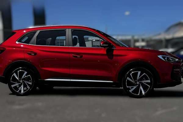 2025 MG ZS Essence Hybrid+ ZS32 thumb-2